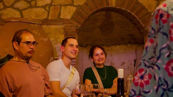 Da Madrid: visita Cuenca e un vigneto nella Toscana spagnola