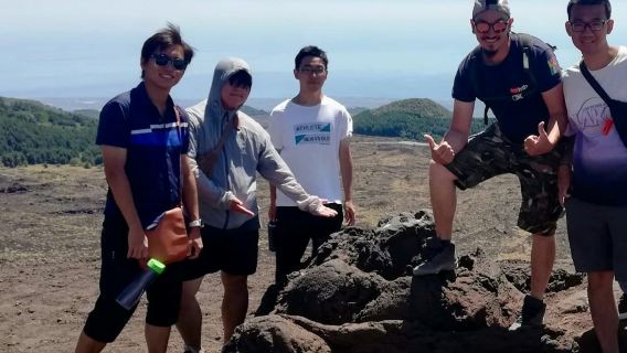 Monte Etna: escursione guidata di un giorno da Taormina + trasferimento andata e ritorno