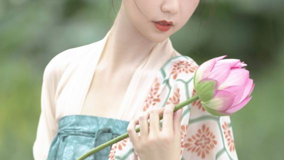 Trip Moments in Fengning[Fengning Bashang Grassland/Genghis Khan Palace photography services including aerial shots, couple shoots, wedding photography, portrait sessions, and multilingual translation services]