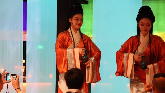 Jamuan Istana Dinasti Song Hangzhou | Persembahan Makan Malam Hidangan Diraja, Kostum Hanfu Pilihan