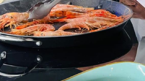 Palma: Mediterranean Cooking Class with Drinks