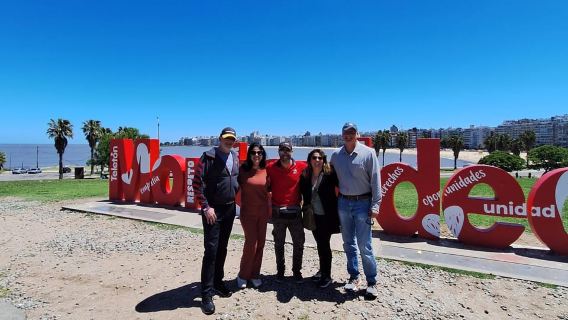 "Discovering Montevideo" Shared for Cruise Passengers in a Small Group