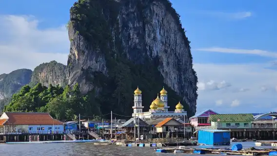จากภูเก็ต/กระบี่/พังงา: ทัวร์ส่วนตัวไปเจมส์บอนด์ เกาะปันหยี และเสม็ดนางชี