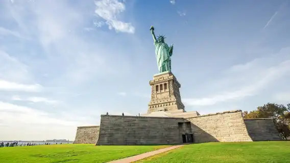 Statue of Liberty and Ellis Island Ticket: Ferry from Manhattan