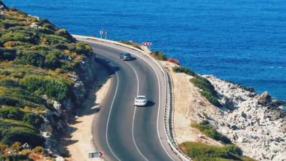 Una excursión de un día a Antalya, Turquía, que incluye el tren D400 y la ciudad de Kaş, con la popular Playa Jelly.