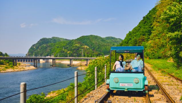 ทัวร์ 1 วัน ชานเมืองเกาหลี | โลกอัลปากา + จักรยานรางคังชอน + สวนพฤกษศาสตร์มอร์นิงคาลม