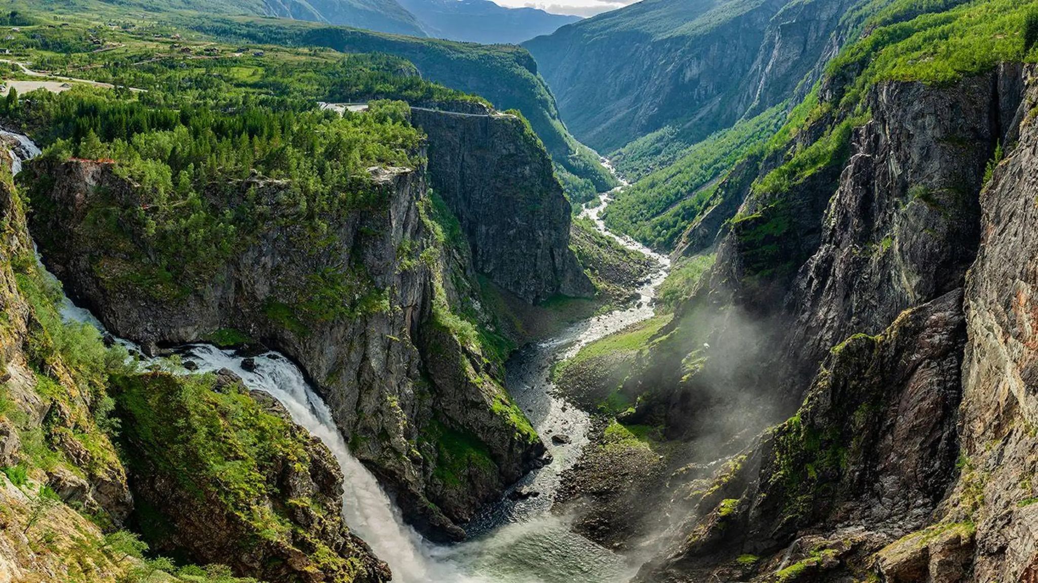 Bergen: Hardangerfjord + Vøringsfossen Waterfall