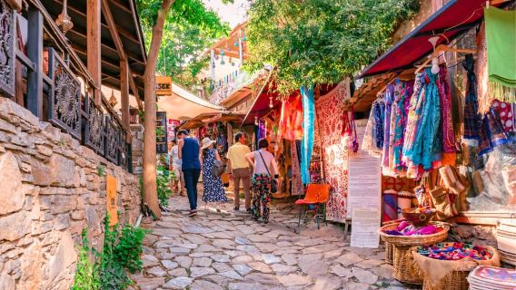 Tur Pribadi Desa Ephesus dan Sirince Hanya dengan Kapal Pesiar