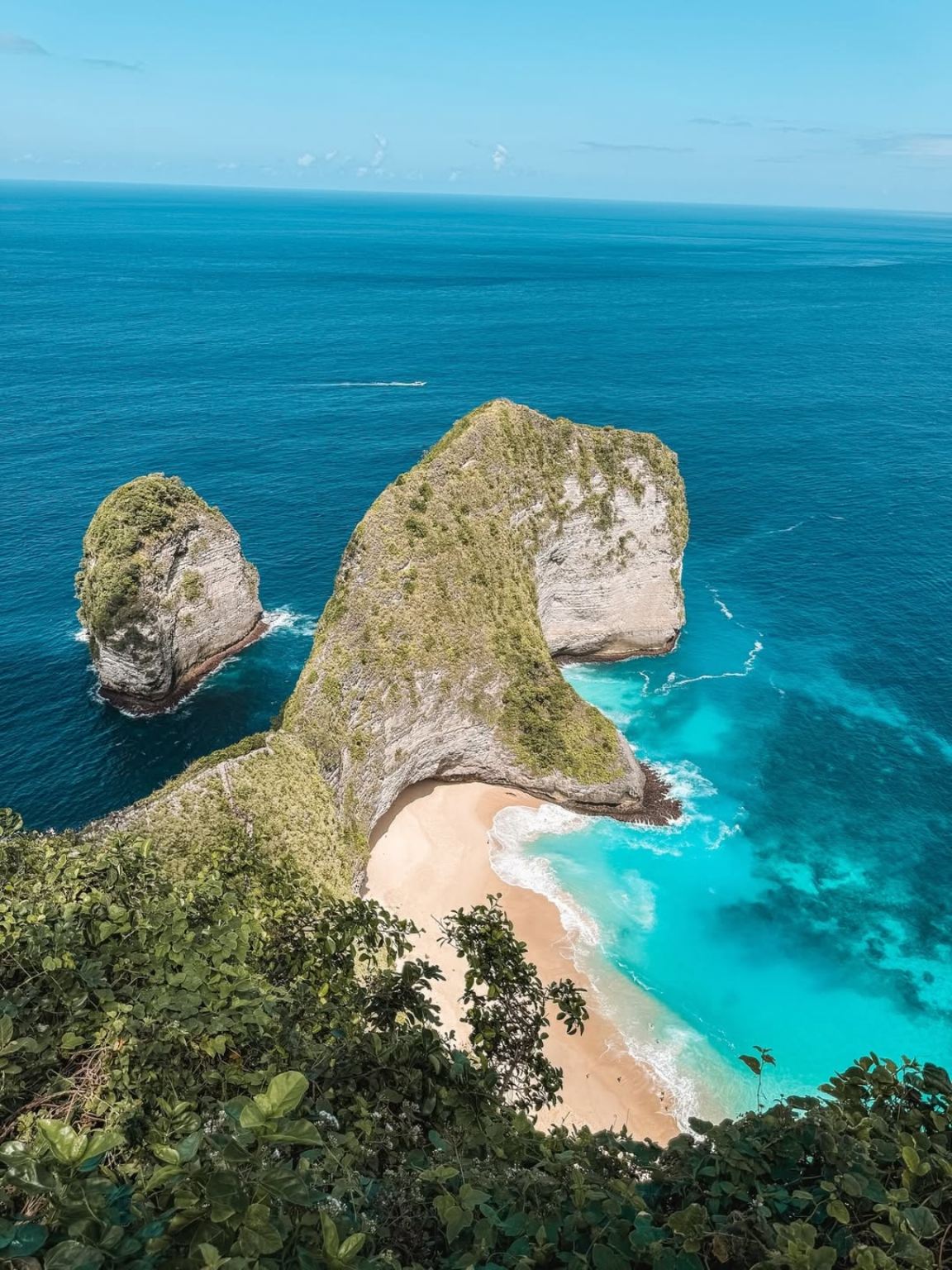 Bali Penida Island 1-day tour [optional join-in tour/private tour]|Island Tour|Private Boat Charter for Sea Fishing and Snorkeling