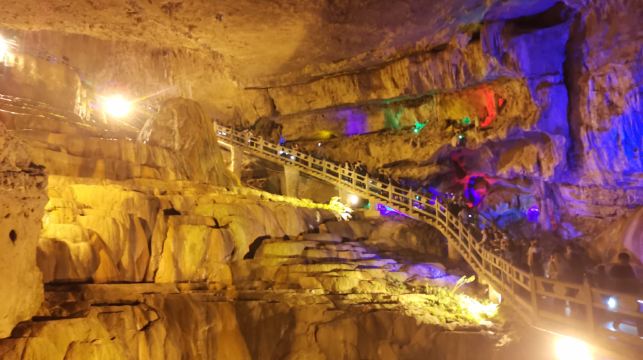 昆明九鄉+石林風景區一日遊【8人純玩小團-多套餐可選】