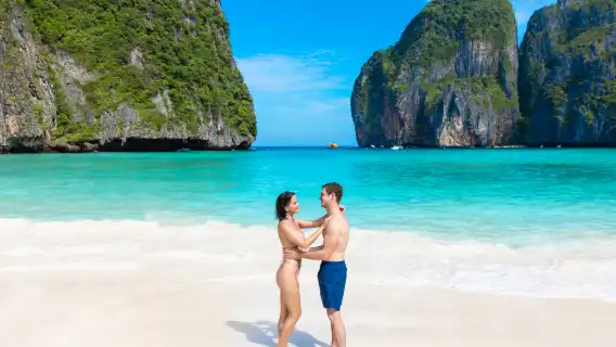 プーケット発:ピーピー諸島、マヤ湾&カイ島日帰りツアー|無料Wi-Fi|パワーカタマラン