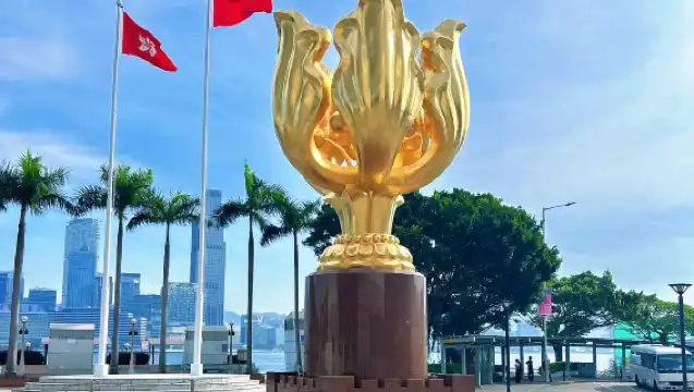 香港一日遊【遊經典景點，嚐港式美食】旺角+九龍+尖沙咀+港島