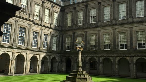 暢遊愛丁堡 荷里路德宮+波多貝羅海灘【可定制全境多/日遊】