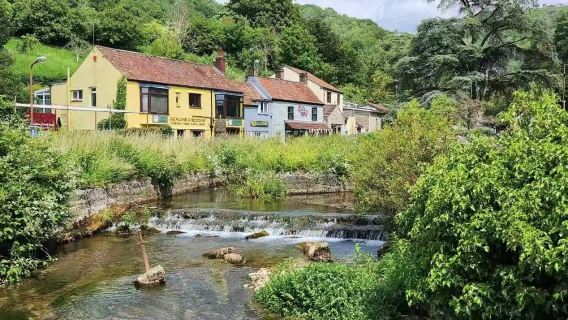 英國倫敦+切達峽谷包車一日遊|精緻私人導覽