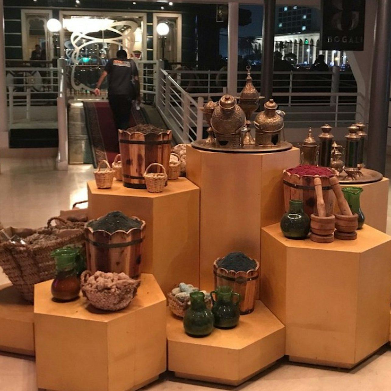 Cairo: crociera con cena sul Nilo Maxim + spettacolo Tanouraor + trasferimento