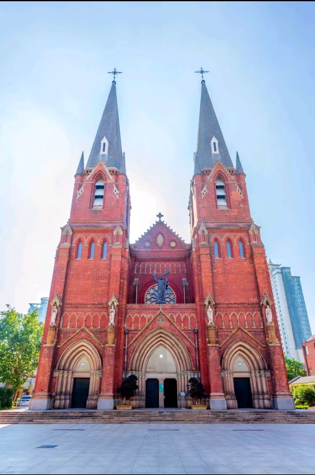 Shanghái ofrece guías en inglés, español, ruso, alemán, francés, japonés y otros idiomas [Planificación personalizada por Trip.com]