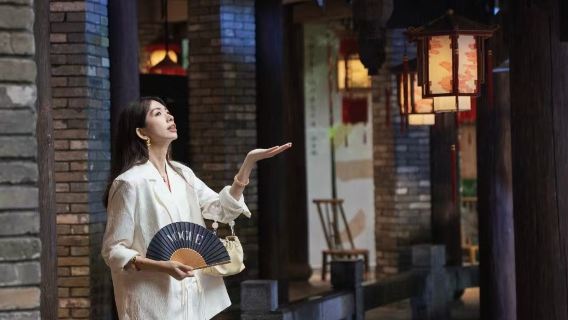 Guangzhou-Shenzhen Day Tour: Gankeng Hakka Town, Chung Ying Street, and Dameisha/Xiaomeisha Beaches