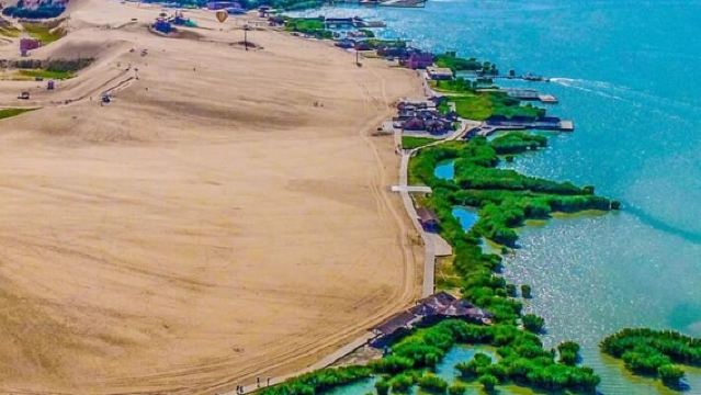 [Lawatan sewa peribadi] Lawatan sehari ke Tasik Pasir Yinchuan + Kota Filem Zhenbeibao + Lukisan Batu Gunung Helan