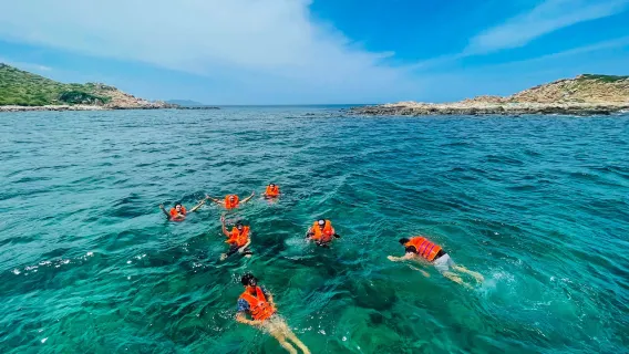 Featured tour with 10 reviews: Nha Trang Private Tour: Mun Island Coral Reef with BBQ by Speedboat