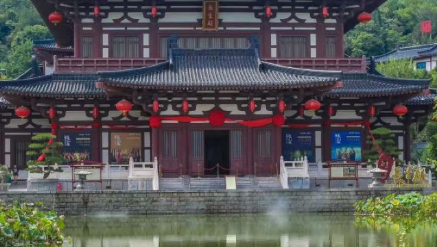 Muzium Makam Qin Shi Huangdi Xi'an (Tentera Terracotta) + Istana Huaqing + tiket masuk untuk dua tarikan pelancongan + panduan secara langsung untuk dua tarikan pelancongan + pilihan persembahan budaya 'Legenda Seribu Tahun'