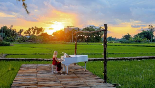 เรือมะพร้าว – คาเฟ่ทุ่งนา – เมืองเก่าฮอยอัน – ล่องเรือปล่อยโคมน้ำ สามารถเลือกไกด์นำเที่ยวภาษาจีนได้