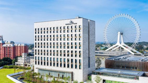 Meilin lake gedi hotel breakfast for 2 adults and 2 children + afternoon tea for 2 adults and 2 children + entertainment combo ticket