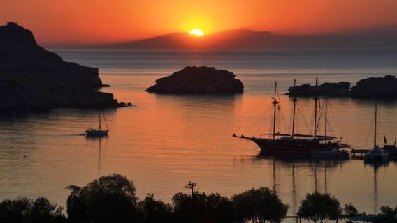 From Rhodes: Evening Bus Trip To Lindos & Sunset View