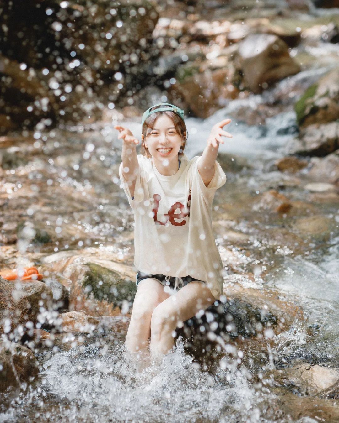 Xiangxi Trip Moments[Wedding Photography/Aerial Micro Films/Makeup & Costumes/Customized Itinerary & Hotel/Wedding Day Photography/All Raw Photos Included]