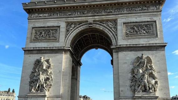 法國巴黎艾菲爾鐵塔+羅浮宮+塞納河一日遊/行程可調-悅享旅途