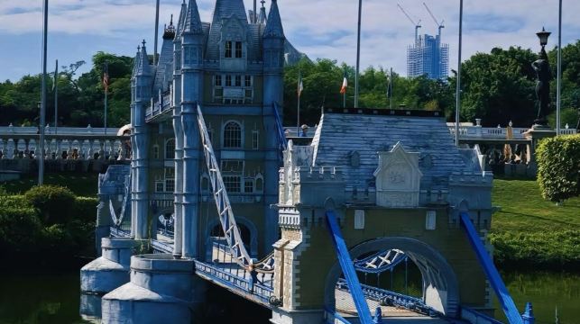 深圳世界之窗+玫瑰海岸+地王觀光·深港之窗一日遊-可中英文服務