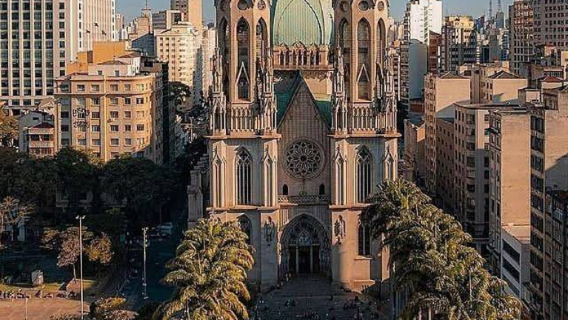 Возможна корректировка однодневный тур по центру города Сан-Паулу.