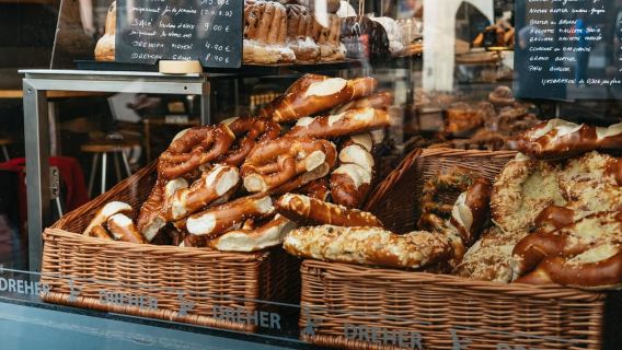 Strasbourg: Traditional Food Walking Tour with Tastings