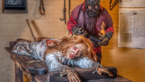 LA: Entrada al Museo de la Tortura Medieval con Caza de Fantasmas
