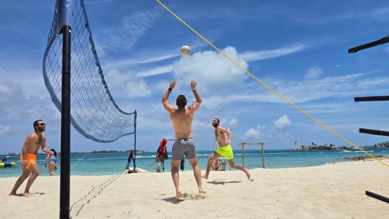 Nassau: maiali nuotatori, snorkeling e giro in barca sulla spiaggia