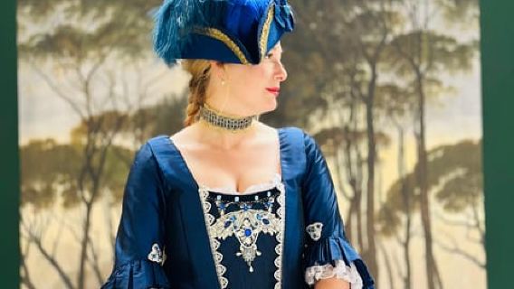 Venesia: Pengalaman Berdandan Abad ke-17 dan ke-18