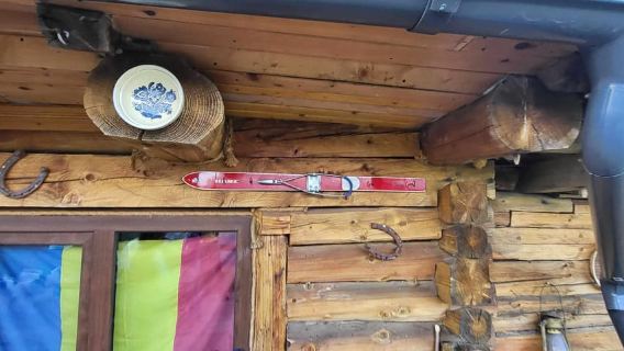 Sibiu: Cindrel Mountains Hike with Traditional Brunch
