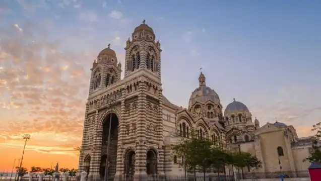 Découverte du plus vieux quartier de France : Le Panier