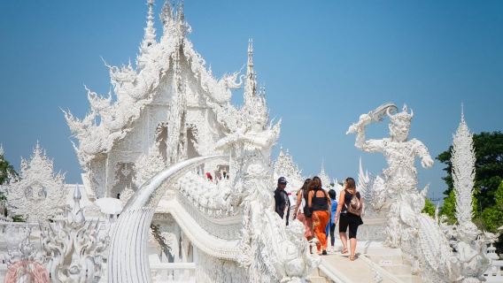 Chiang Mai: Lawatan Harian ke Kuil Chiang Rai dengan Mata Air Panas