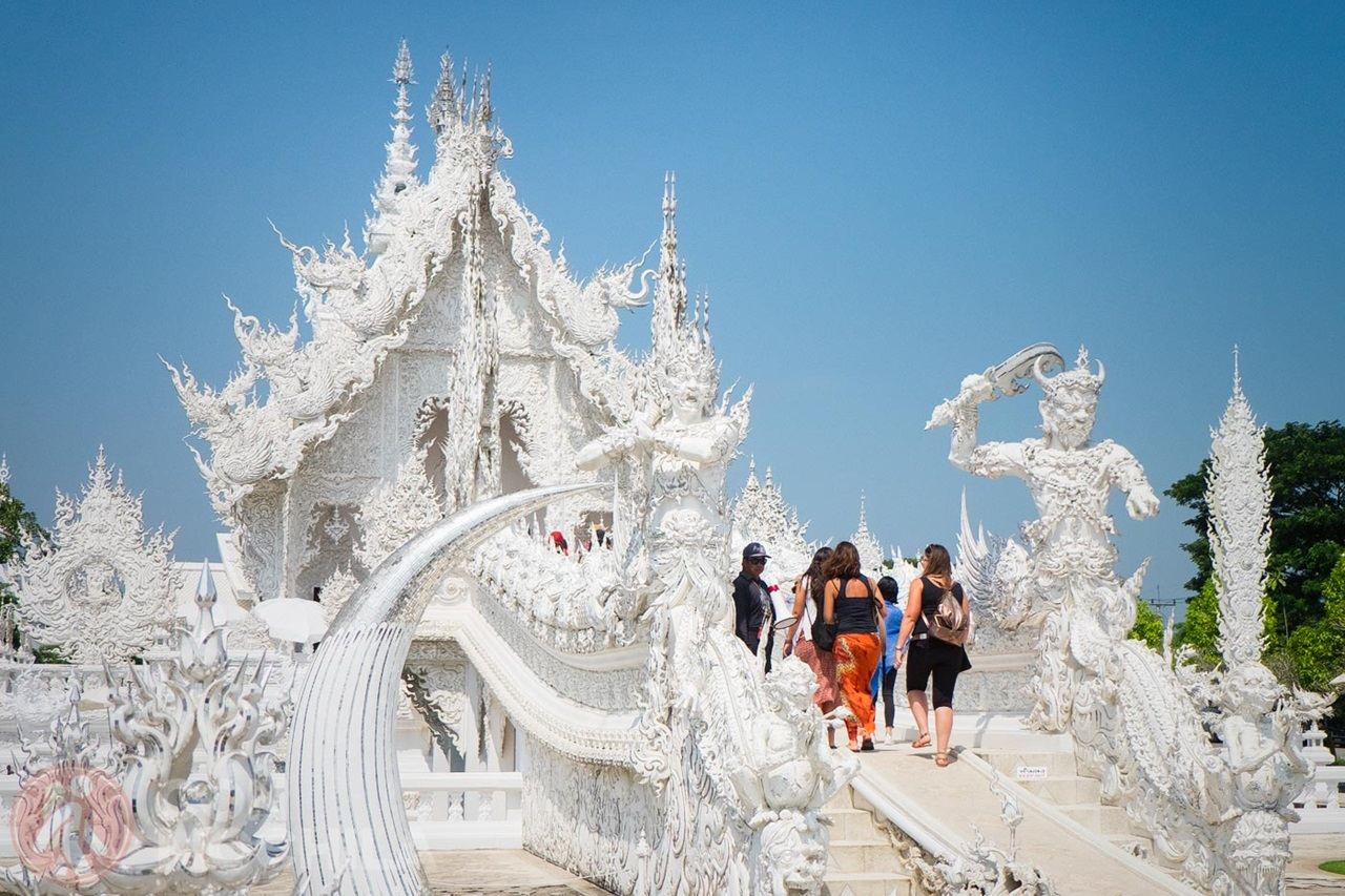 Chiang Mai: Chiang Rai Temples Day Trip with Hot Springs