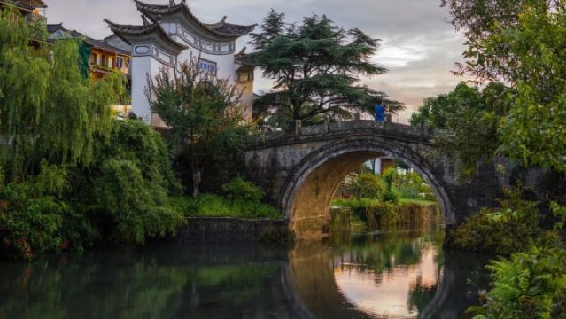 騰衝和順古鎮+熱海風景區+雲峰景區包車一日遊