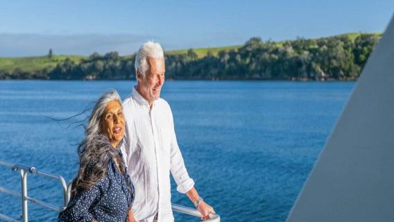 Waiheke Walk-up Ferry Service to Waiheke Island from Auckland (Return)