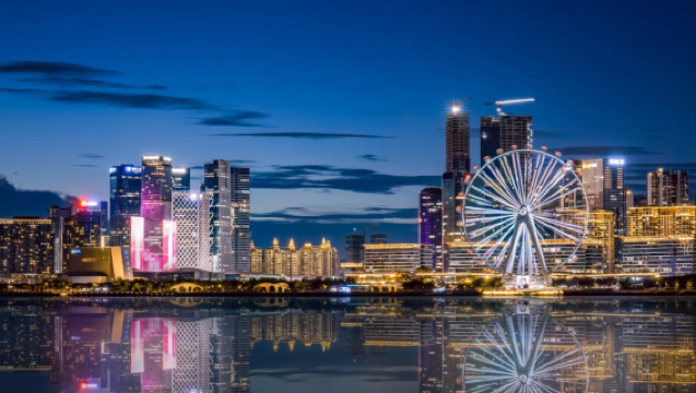 廣東深圳：專業翻譯/導遊｜旅遊陪同｜展會翻譯/商務翻譯｜英語 俄語 法語 德語 西班牙語 義大利語 葡萄牙語