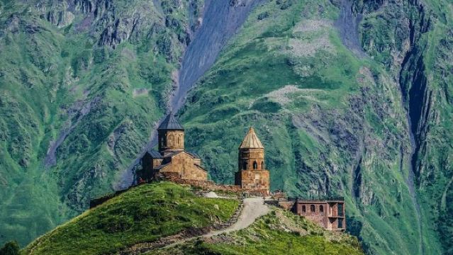 Ananuri Fortress Complex + Russia-Georgia Friendship Monument + Mt Kazbek + Gergeti Trinity Church