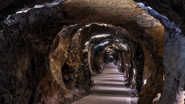 1-day tour to Cliffs of Moher and Aillwee Cave [Round-trip from Dublin + English-speaking driver-guide]