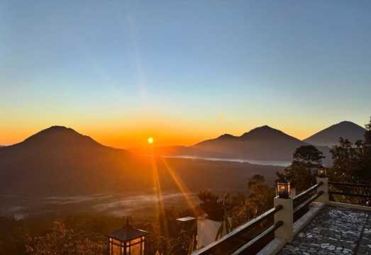 Sunrise Kintamani Cafe + Waterfall + Cretya ubud (Private Tour)
