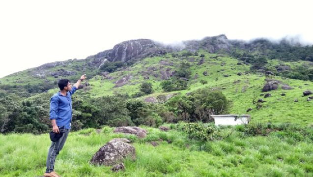 Munnar Sunrise Trek at Lakshmi Hills with Local Sightseeing