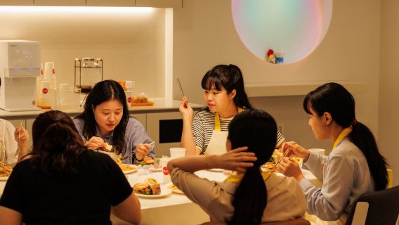 [Busan/Chinesisch/Englisch] K-FOOD Kochkurs l Lernen Sie, typische koreanische Gerichte selbst zuzubereiten im Okitchen Busan