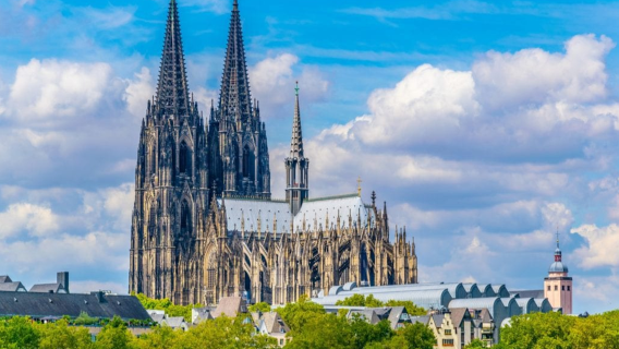Jerman Cologne - Geyser Andernach - Istana Marksburg - Lawatan Sehari Sewaan Peribadi (Tiket Tidak Termasuk) - Fleksibel