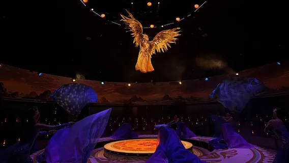 Shenzhen yan tian xia · yan le (Poly Theater branch) | Immersive palace banquet, 360° holographic dining show + traditional Chinese music and dance, optional lunch or dinner banquet, optional Hanfu costume and styling