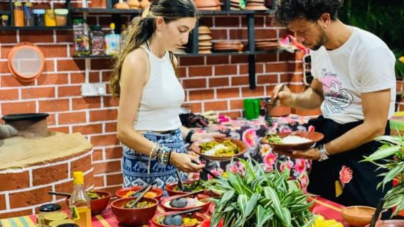 Cook Like a Local: Sri Lankan Rice & Curry Class in Sigiriya